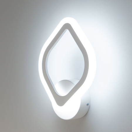 картинка Бра светодиодное с регулировкой цветовой температуры и яркости Ромби Смарт CL236B310 от магазина BTSvet