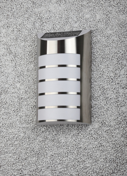 Архитектурная подсветка светодиодная на солнечных батареях с датчиком освещенности ERAFS024-40