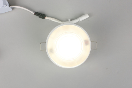 картинка Встраиваемый светильник светодиодный Mantova OML-103009-08 от магазина BTSvet