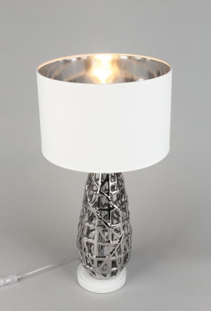 картинка Интерьерная настольная лампа с выключателем Borselli OML-19414-01 от магазина BTSvet