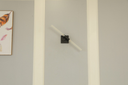 картинка Настенный светильник SL947.401.02 от магазина BTSvet