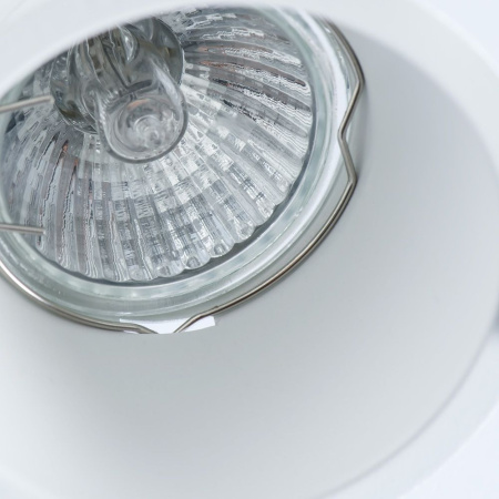 картинка Точечный светильник A6667PL-1WH от магазина BTSvet