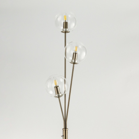 картинка Торшер с выключателем Томми CL102931 от магазина BTSvet