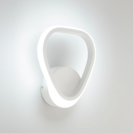 картинка Бра светодиодное с регулировкой цветовой температуры и яркости Сезар CL233B410 от магазина BTSvet