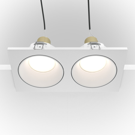 картинка Встраиваемый светильник Zoom DL033-2-02W от магазина BTSvet