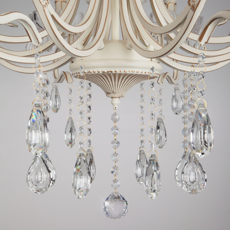 картинка Потолочная люстра 12205/8 белый Strotskis от магазина BTSvet