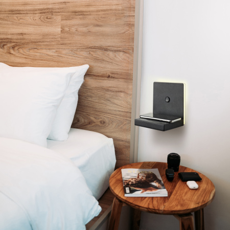 картинка Настенный светодиодный светильник с выключателем и беспроводным ЗУ Zanzibar 6755 IP20 от магазина BTSvet