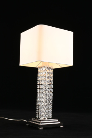 картинка Интерьерная настольная лампа с выключателем Ireni APL.736.04.01 от магазина BTSvet