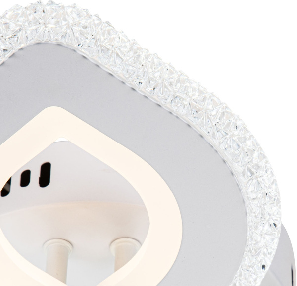 картинка Потолочная люстра Diamond 10264/3 LED*61W White от магазина BTSvet