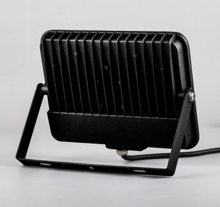 картинка Прожектор уличный LL-613 29703 от магазина BTSvet