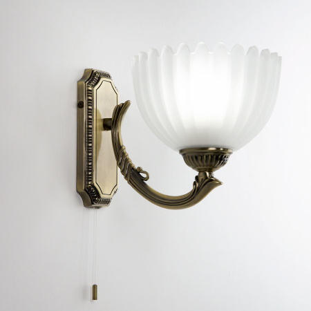 картинка Бра с выключателем Севилья CL414313 от магазина BTSvet