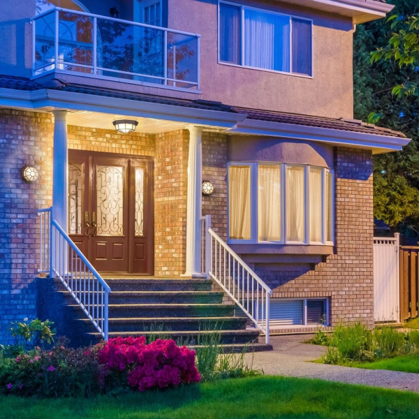 картинка Настенный светильник уличный Telarana GL 1024D IP44 от магазина BTSvet