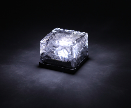 картинка Газонная световая фигура светодиодная на солнечных батареях Камень ERASF024-20 от магазина BTSvet