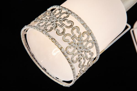 картинка Спот 20026/3 белый с золотом от магазина BTSvet