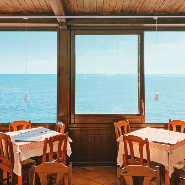 картинка Однофазный трековый светильник 220V светодиодный Pagoda 7788 от магазина BTSvet