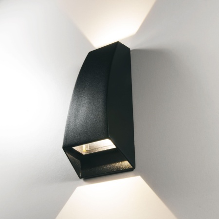 картинка Настенный светильник светодиодный уличный Techno 1016 черный от магазина BTSvet