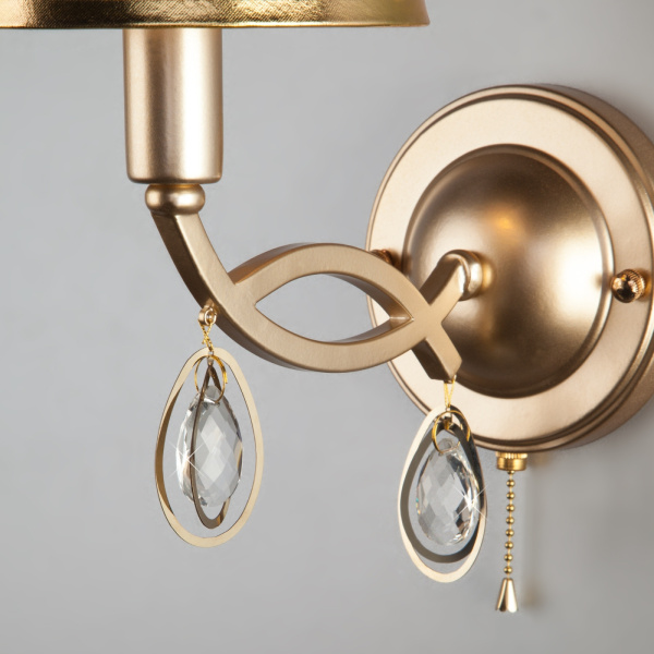 картинка Настенный светильник с выключателем Salita 60091/1 от магазина BTSvet