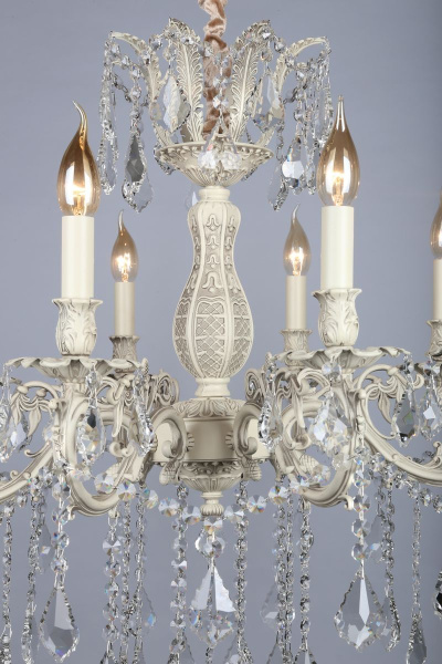 картинка Подвесная люстра Taranto OML-74403-08 от магазина BTSvet