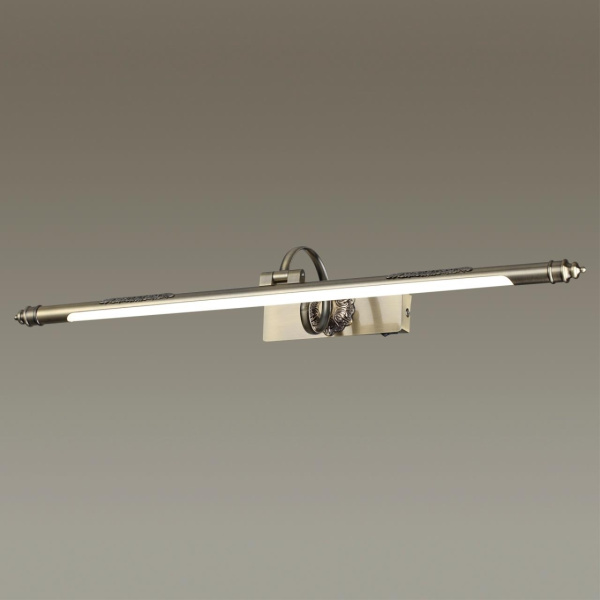 картинка Подсветка для картин светодиодная с выключателем Dega 4916/12WL от магазина BTSvet