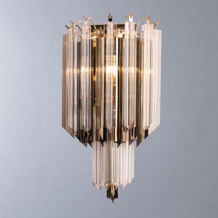 картинка Настенный светильник Frizzante 1683/01 AP-1 от магазина BTSvet