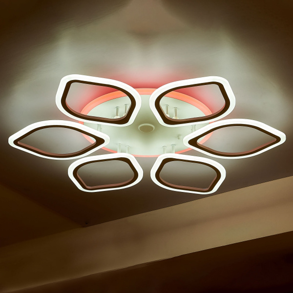 картинка Потолочная люстра светодиодная с пультом и управлением смартфоном регулировкой цветовой температуры и яркости RGB Ромби Смарт CL236A160E от магазина BTSvet