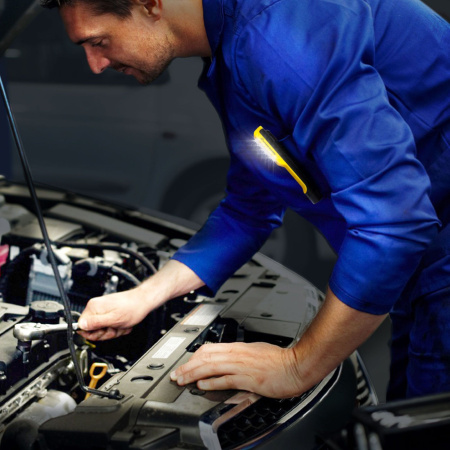 картинка Ручной фонарь FL70 от магазина BTSvet