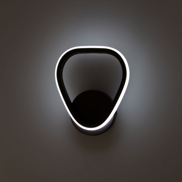 картинка Бра светодиодное с регулировкой цветовой температуры и яркости Сезар CL233B415 от магазина BTSvet