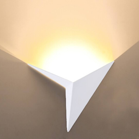 картинка Настенный светильник светодиодный TRIK GW-9103-3-WH-NW от магазина BTSvet