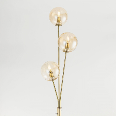 картинка Торшер с выключателем Томми CL102933 от магазина BTSvet