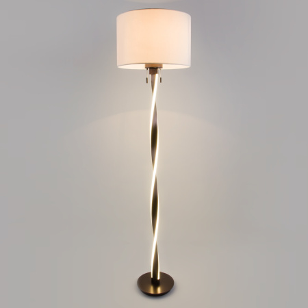 картинка Торшер с выключателем Titan 990 от магазина BTSvet