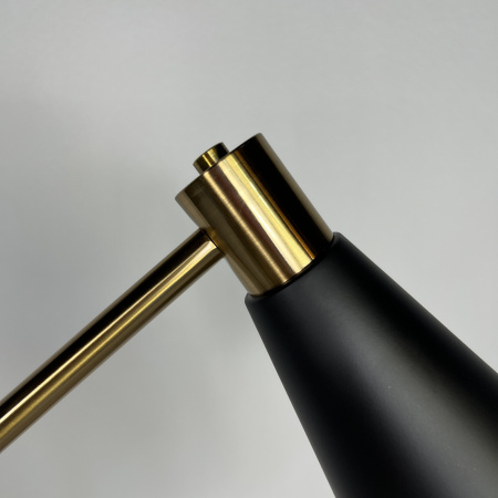 картинка Торшер от магазина BTSvet