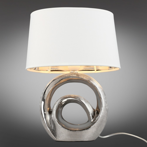 картинка Интерьерная настольная лампа с выключателем Padola OML-19324-01 от магазина BTSvet