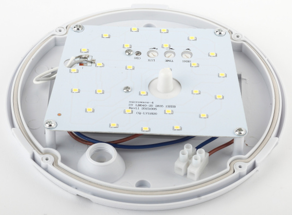 картинка Настенно-потолочный светильник светодиодный с датчиком движения SPB-1-08-MWS (W) IP54 от магазина BTSvet