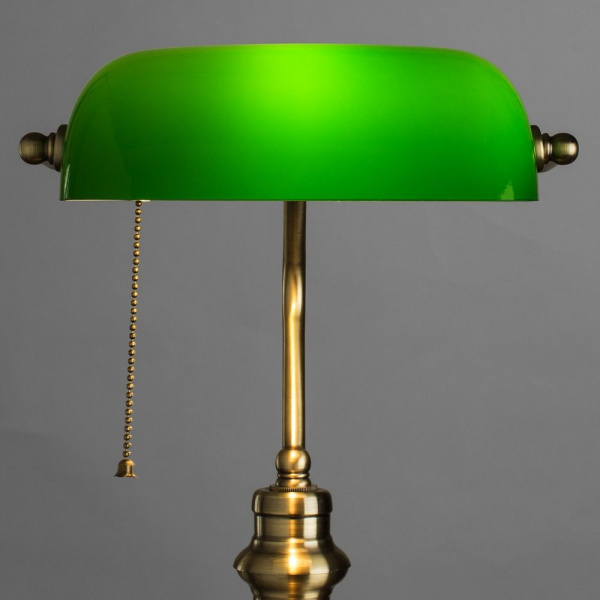 картинка Настольная лампа Banker A2492LT-1AB от магазина BTSvet